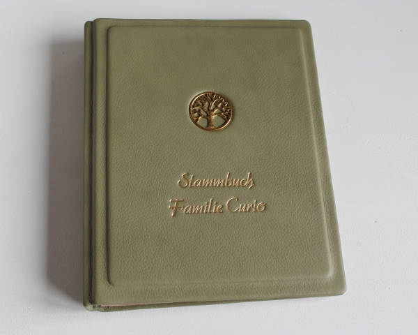 Stammbuch ♥LEBENSBAUM♥ aus hell grünem Nappaleder, DIN A5